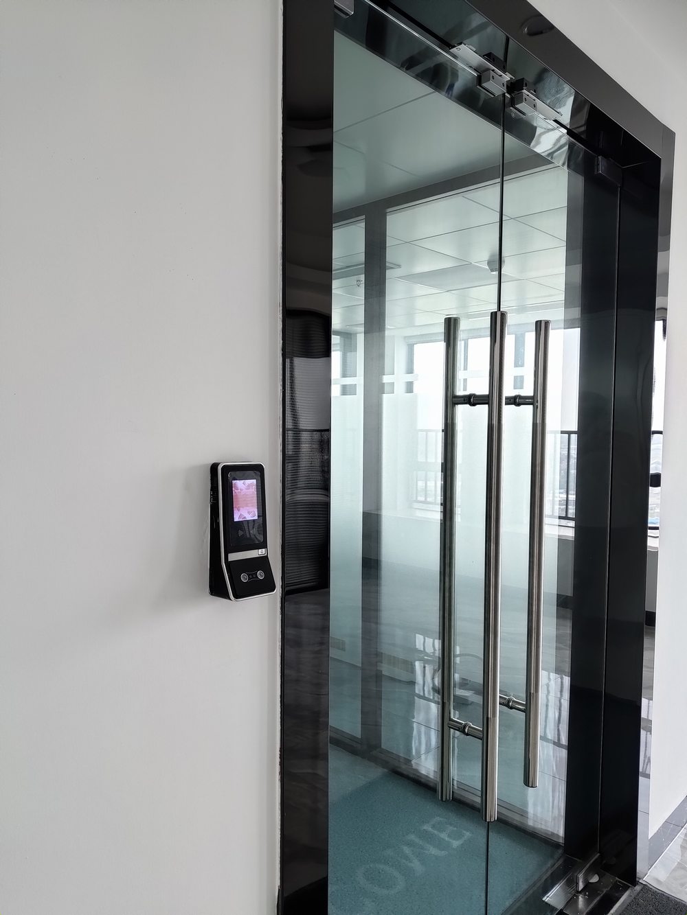 解密不同形态的门禁